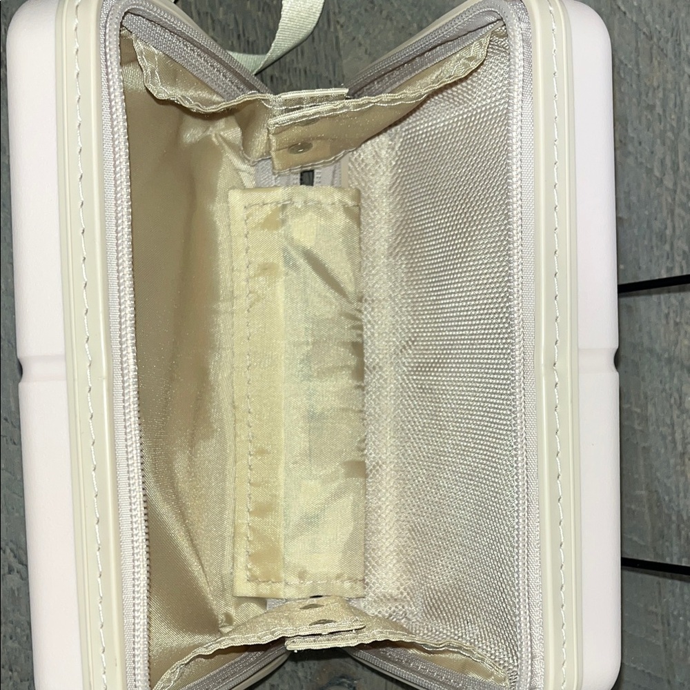 Kenzie Hard Case Pink Crossbody Bag - Picture 7 of 9
